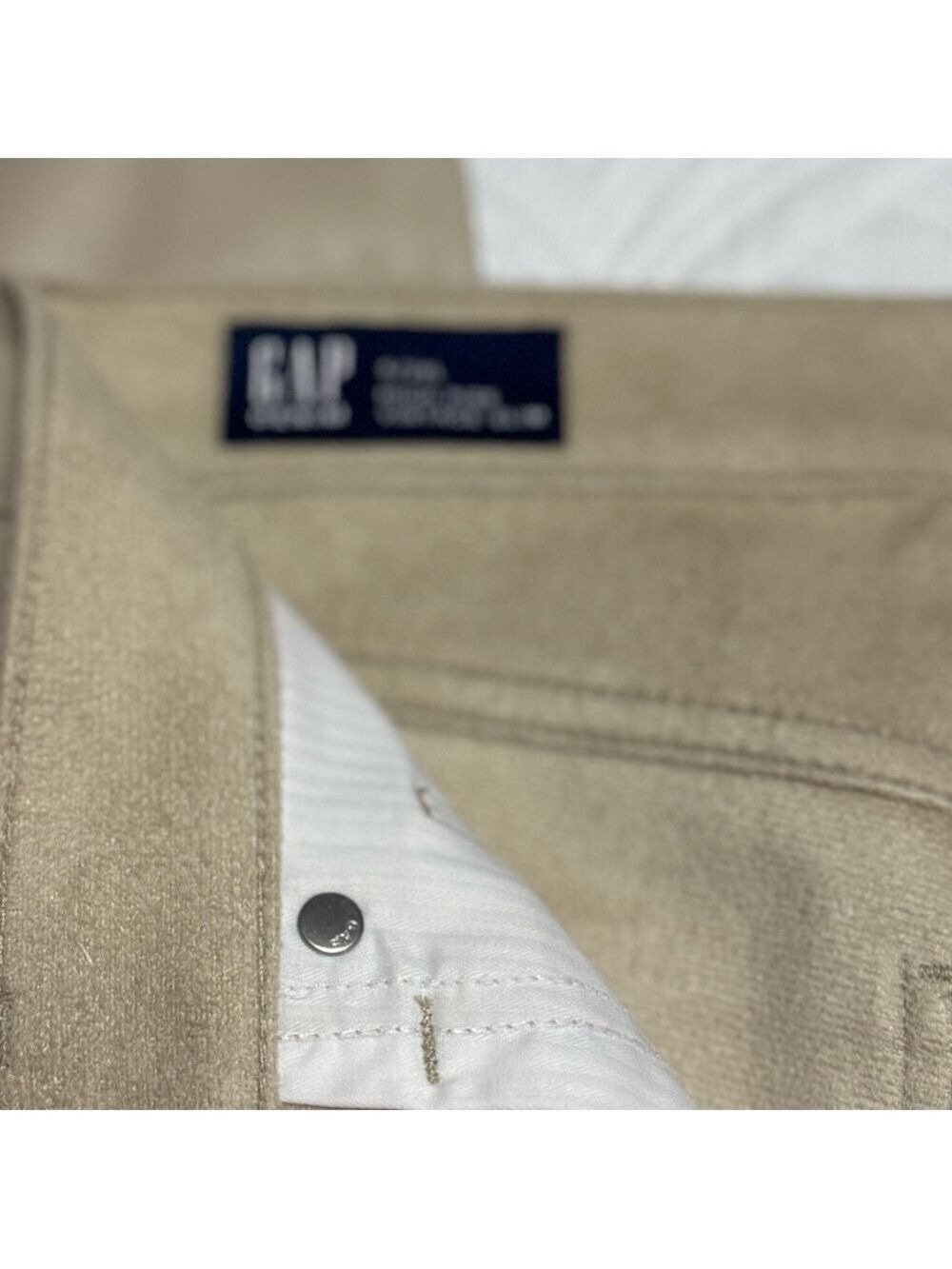 GAP Vintage Women’s Tan Faux Leather Pants. Size 6/28R - Picture 6 of 7
